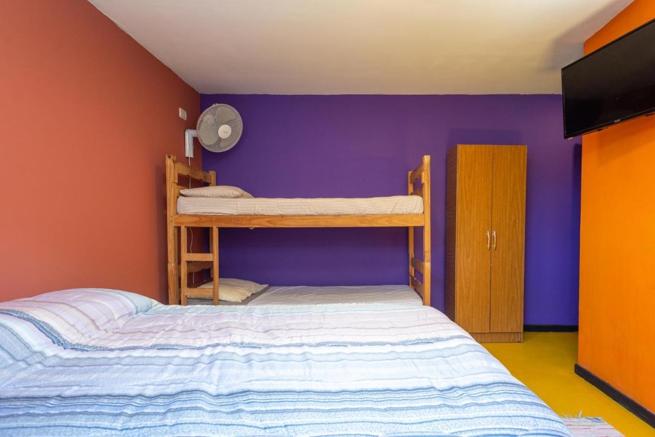 Del Barcito Hostel And Suites Пунта-дель-Эсте Экстерьер фото