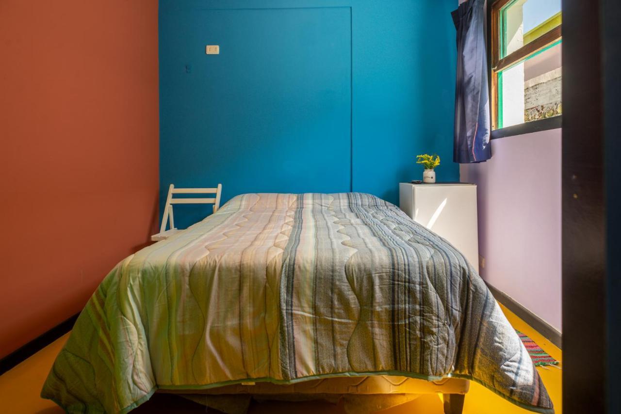 Del Barcito Hostel And Suites Пунта-дель-Эсте Экстерьер фото