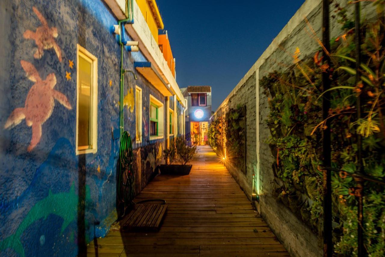 Del Barcito Hostel And Suites Пунта-дель-Эсте Экстерьер фото