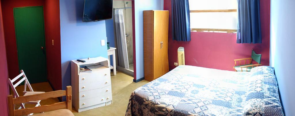 Del Barcito Hostel And Suites Пунта-дель-Эсте Экстерьер фото