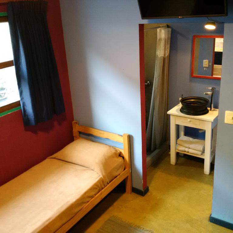 Del Barcito Hostel And Suites Пунта-дель-Эсте Экстерьер фото